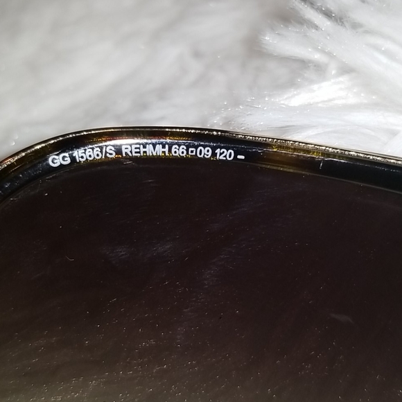 Authentic Gucci Sunglasses - Picture 6 of 7